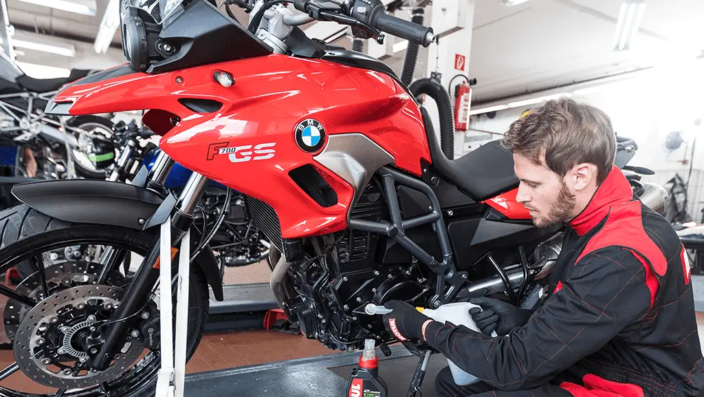 Check-up Essencial: O Guia Definitivo para a Saúde da sua Moto